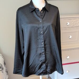 Black Long Sleeve Relaxed Button Down Shirt